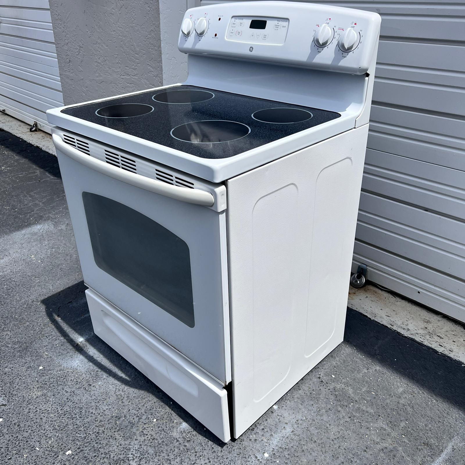 GE Electric Stove GE Electric Stove